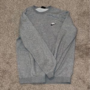 Gray Nike Sweatshirt